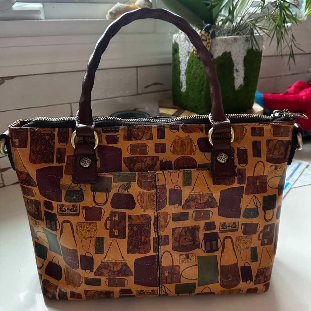 Patricia Nash part of Patricia’s Closet collection Satchel Handbag.